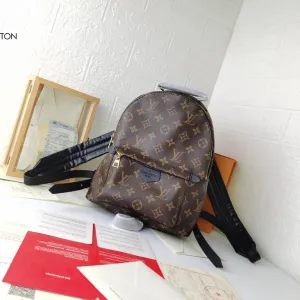 【2026】【LOUIS VUITTON 公式旗艦店】ルイヴィトン  リュックサック当日出荷 好評に付き再入荷！22*29*16CM