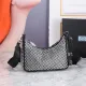 【2026】【PRADA  公式旗艦店】プラダ   斜めがけバッグ  当日出荷 好評に付き再入荷！22*16*6CM