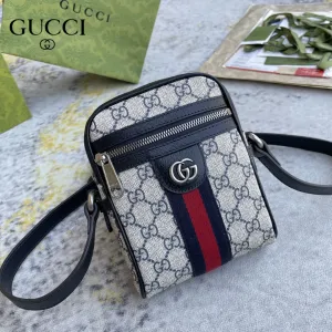 【2026】【GUCCI  公式旗艦店】 グッチ   斜めがけバッグ  当日出荷 好評に付き再入荷！14.5*18*6CM