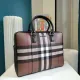 【2026】【BURBERRY 公式旗艦店】バーバリー   ハンドバッグ 当日出荷 好評に付き再入荷！37*27*7CM