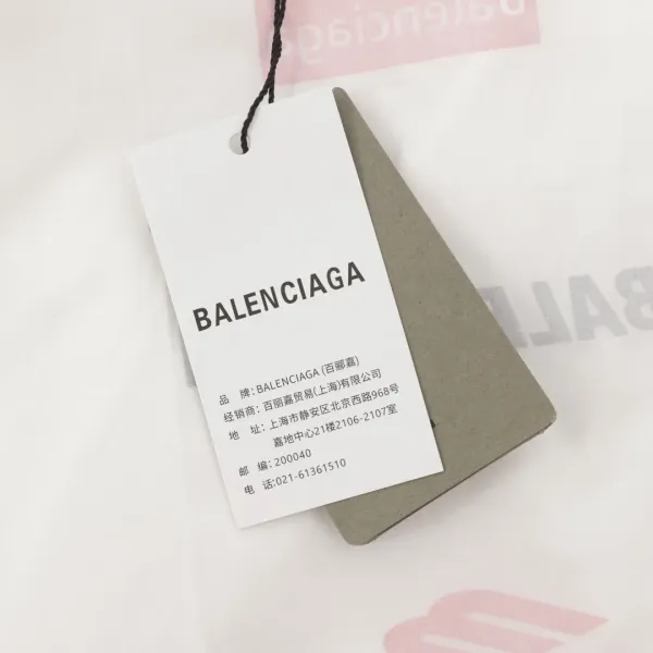 【2026】【BALENCIAGA 公式旗艦店】バレンシアガ  シャツ   ご好評に付き再入荷！