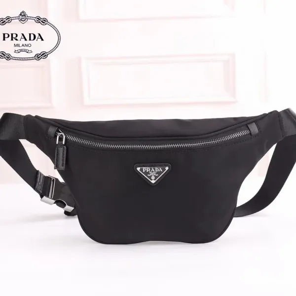 【2026】【PRADA  公式旗艦店】プラダ  ウエストポーチ 当日出荷 好評に付き再入荷！30*17*6CM