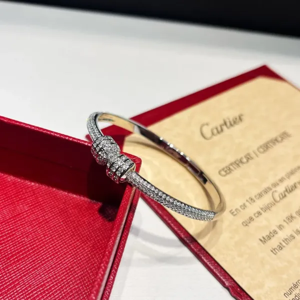 【2026】【CARTIER】ブレスレット、ファッションシンプルなスタイル