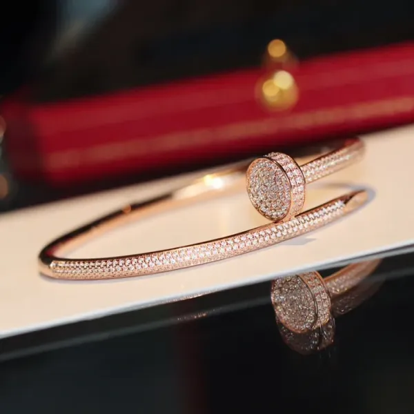 【2026】【CARTIER】ブレスレット、ファッションシンプルなスタイル