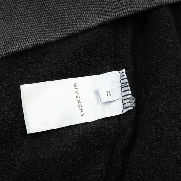【2026】【GIVENCHY   公式旗艦店】ジバンシー  丸首の衛衣  スウェットご好評に付き再入荷！