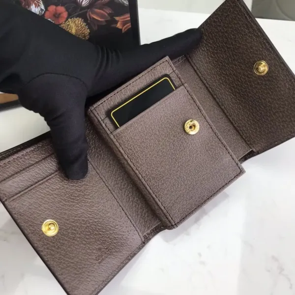 【2026】【GUCCI公式  旗艦店】グッチ  財布 当日出荷 好評に付き再入荷！12.5*10*3CM