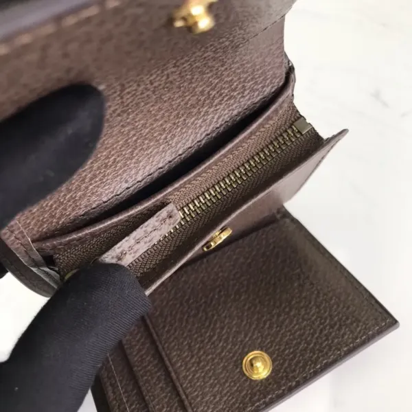 【2026】【GUCCI公式  旗艦店】グッチ  財布 当日出荷 好評に付き再入荷！12.5*10*3CM