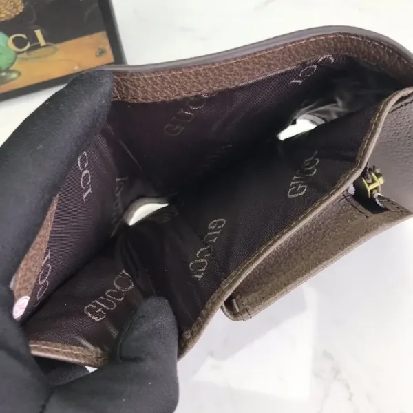 【2026】【GUCCI公式  旗艦店】グッチ  財布 当日出荷 好評に付き再入荷！12.5*10*3CM