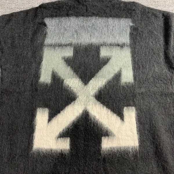 【2026】【OFF-WHITE  公式旗艦店】オフホワイト  セーター好評に付き再入荷！