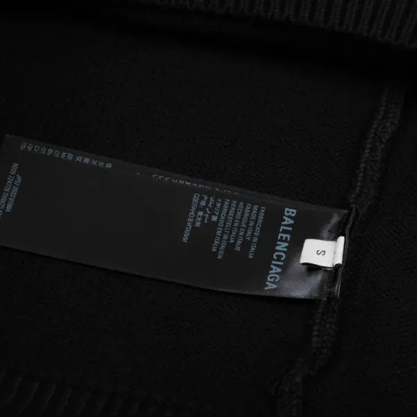 【2026】【BALENCIAGA 公式旗艦店】バレンシアガ  セーター好評に付き再入荷！
