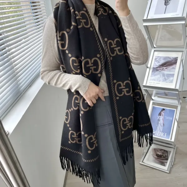 【2026】【GUCCI グッチ】スカーフ70*180CM