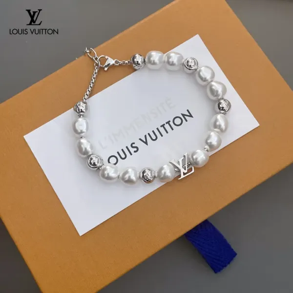 【2026】LV【 LOUIS VUITTON】ブレスレット、ファッションシンプルなスタイル 【2026】LV【 LOUIS VUITTON】ブレスレット、ファッションシンプルなスタイル