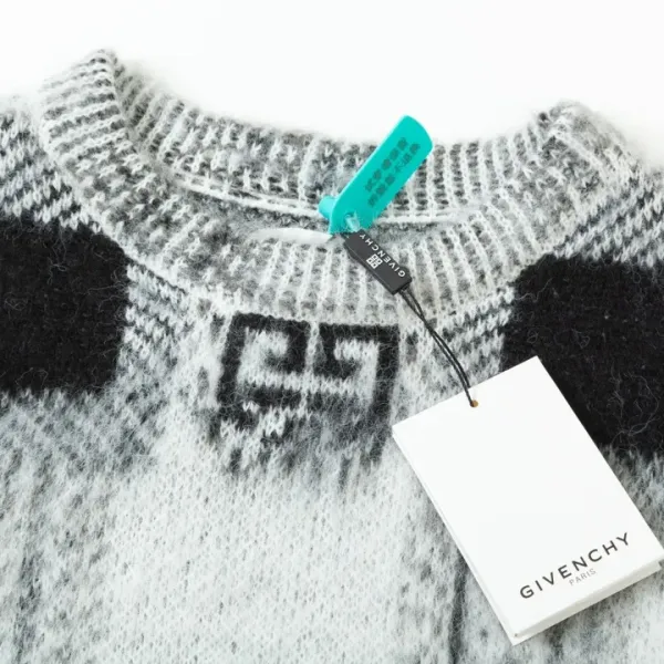 【2026】【GIVENCHY 公式旗艦店】ジバンシー セーター好評に付き再入荷！