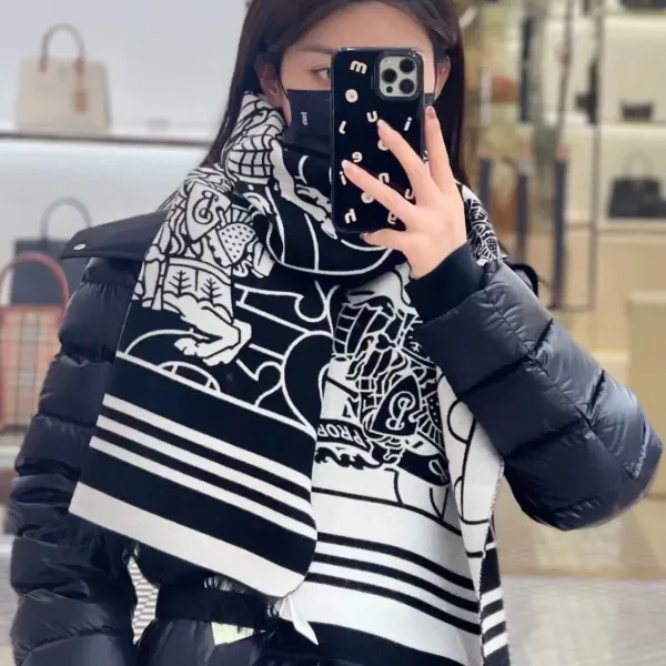 【2026】【BURBERRY  バーバリー】スカーフ33*188CM