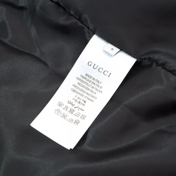 【2026】【GUCCI 公式旗艦店】クッチ   ジャケット着好評に付き再入荷！