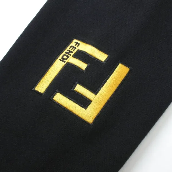【2026】【FENDI 公式旗艦店】フェンディ  丸首の衛衣   スウェットご好評に付き再入荷！