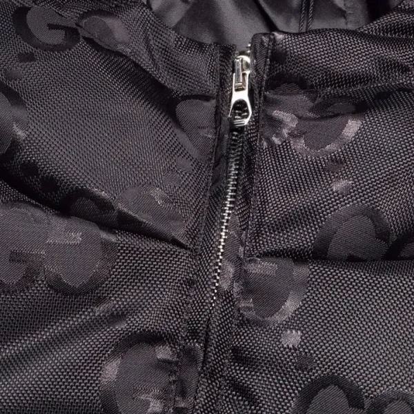 【2026】【GUCCI  公式旗艦店】グッチ  ダウンジャケット好評に付き再入荷！