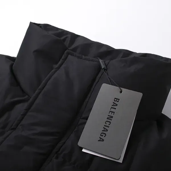 【2026】【人気 BALENCIAGA】 バレンシアガ  ダウンベスト