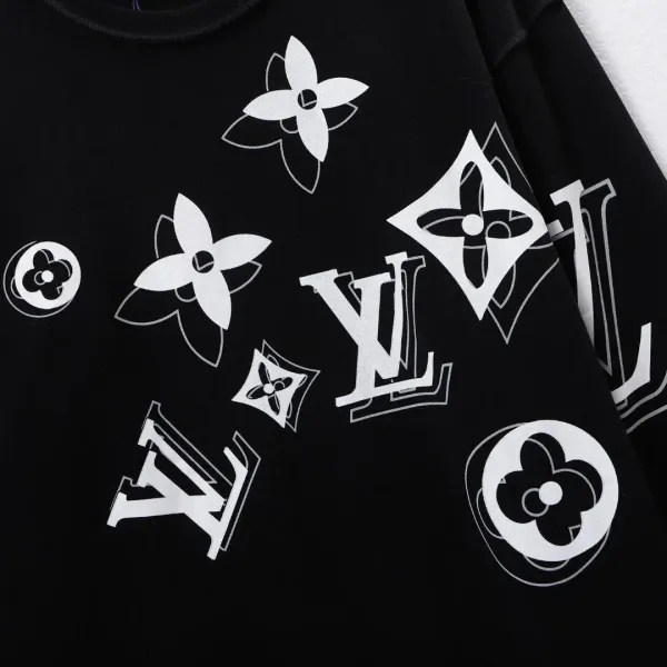 【2026】LV スウェット 【Louis Vuitton旗艦店】男女兼用 ご好評に付き再入荷！！