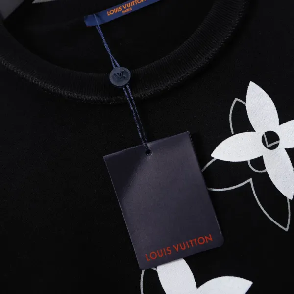 【2026】LV スウェット 【Louis Vuitton旗艦店】男女兼用 ご好評に付き再入荷！！