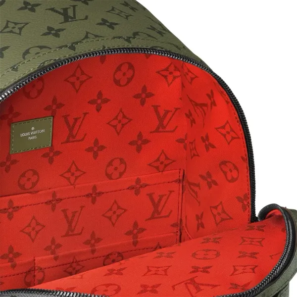 【2026】Louis Vuitton 【存在感抜群☆国内発】LV ディスカバリーバックパック PM  M46802 29 x 38 x 20 cm