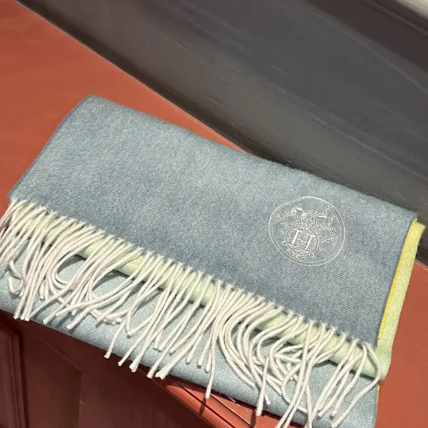 【2026】【HERMES エルメス 】スカーフ32*190CM