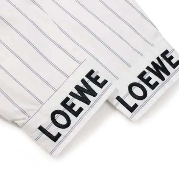 【2026】【LOEWE 公式旗艦店】 ロエベ  シャツ  ご好評に付き再入荷！