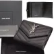 【2026】YSL 【SAINT LAURENT】モノグラム マルチフォールドウォレット（グレインドプードル／エンボスレザー）10 X 9 X 3 CM