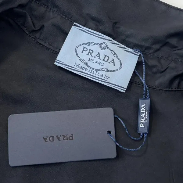 【2026】【PRADA公式旗艦店】プラダ シャツ ご好評に付き再入荷！