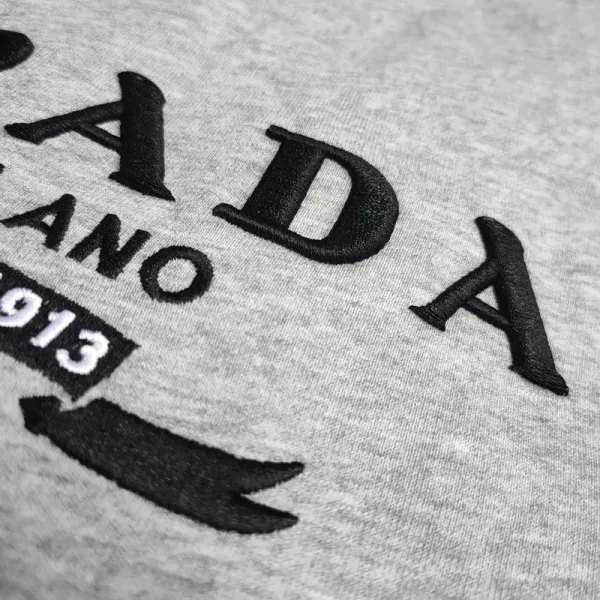 【2026】【Prada】( プラダ ) 男女兼用、ご好評に付き再入荷！