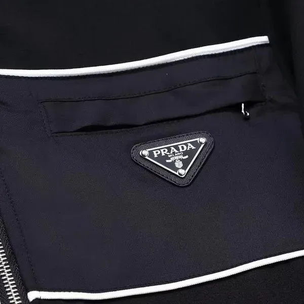【2026】【Prada】( プラダ ) 男女兼用、ご好評に付き再入荷！