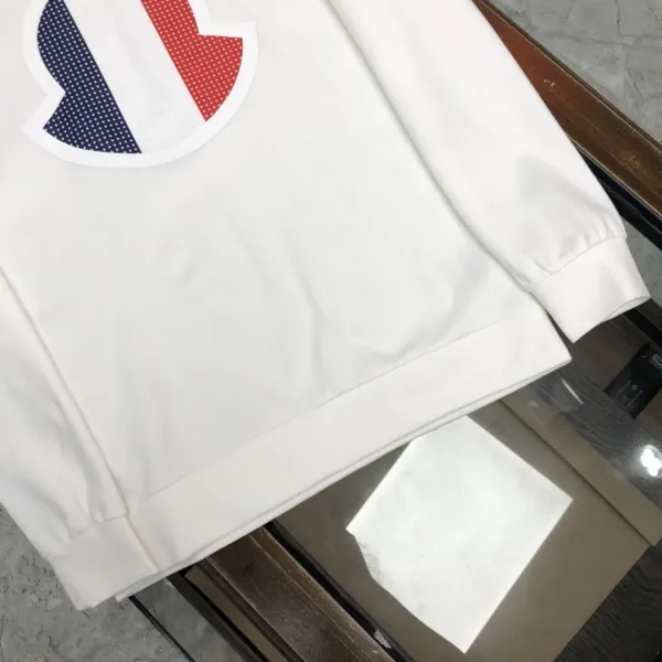 【2026】【MONCLER】モンクレール スウェットシャツ 男女兼用、ご好評に付き再入荷！