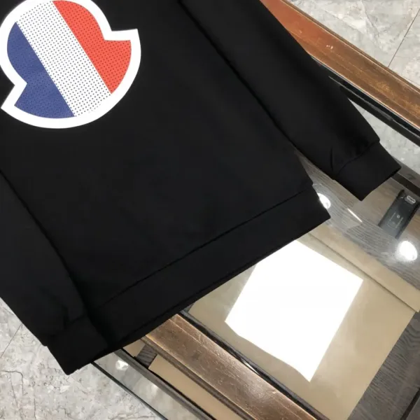 【2026】【MONCLER】モンクレール スウェットシャツ 男女兼用、ご好評に付き再入荷！
