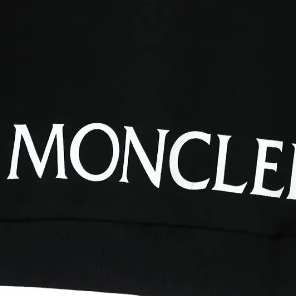 【2026】【MONCLER】モンクレール スウェットシャツ 男女兼用【即日出荷】