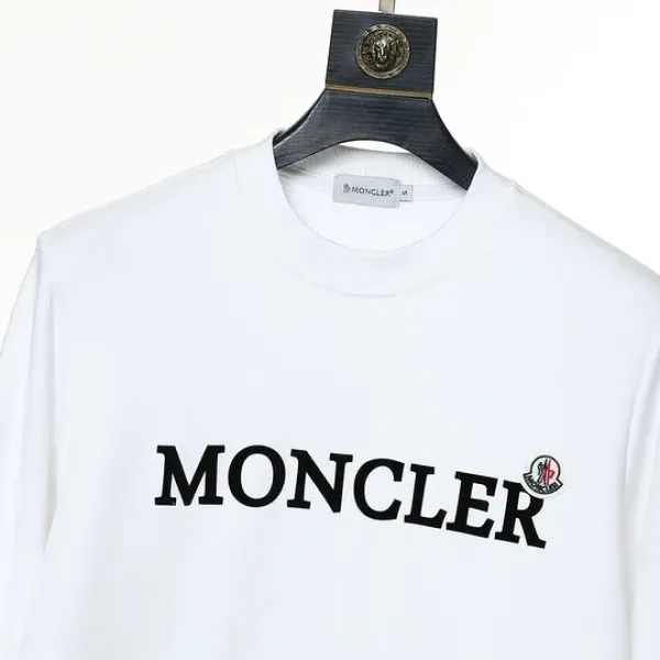 【2026】【MONCLER】モンクレール スウェットシャツ 男女兼用【即日出荷】
