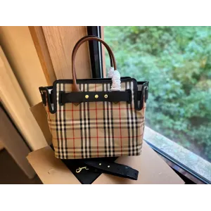 【2026】【BURBERRY 公式旗艦店】バーバリー    ハンドバッグ 当日出荷 好評に付き再入荷！33*29CM