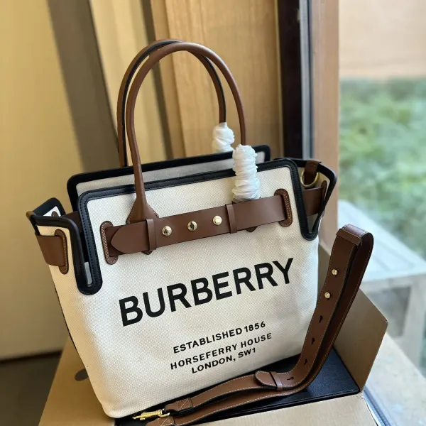 【2026】【BURBERRY 公式旗艦店】バーバリー    ハンドバッグ 当日出荷 好評に付き再入荷！33*29CM