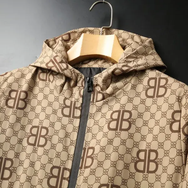 【2026】【BALENCIAGA  公式旗艦店】バレンシアガ  ジャケット着好評に付き再入荷！