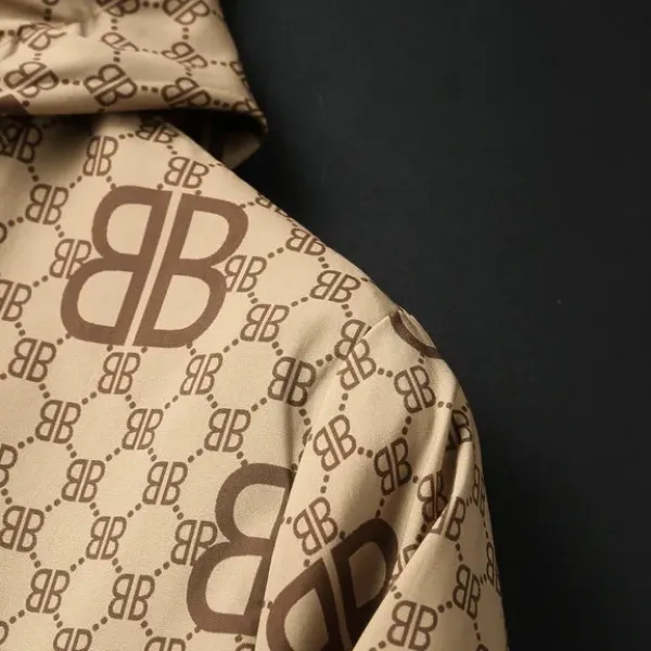 【2026】【BALENCIAGA  公式旗艦店】バレンシアガ  ジャケット着好評に付き再入荷！
