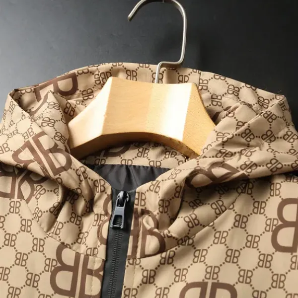 【2026】【BALENCIAGA  公式旗艦店】バレンシアガ  ジャケット着好評に付き再入荷！