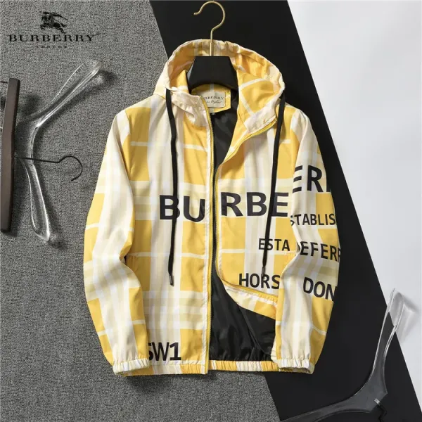 【2026】【BURBERRY 公式旗艦店】バーバリー  ジャケット着好評に付き再入荷！