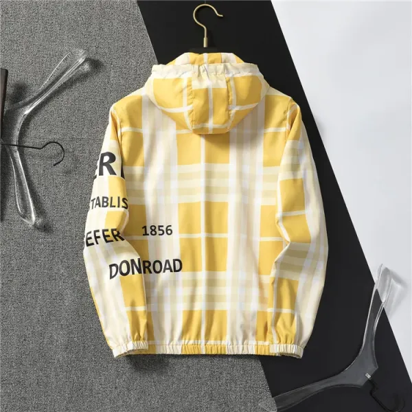 【2026】【BURBERRY 公式旗艦店】バーバリー  ジャケット着好評に付き再入荷！