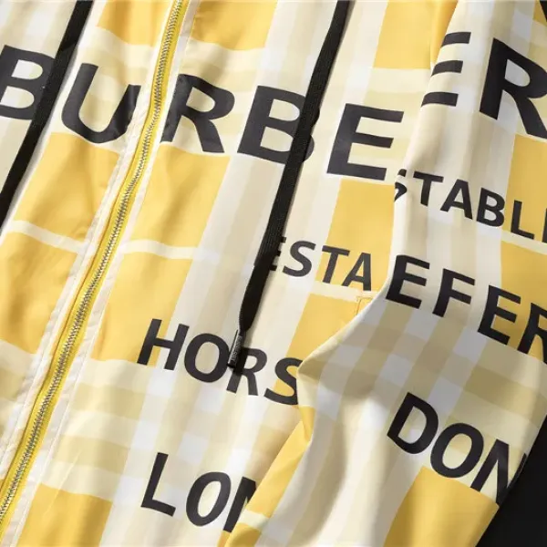【2026】【BURBERRY 公式旗艦店】バーバリー  ジャケット着好評に付き再入荷！