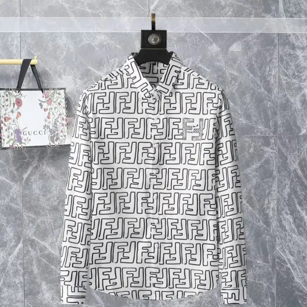 【2026】【FENDI  公式旗艦店】フェンディ シャツ ご好評に付き再入荷！