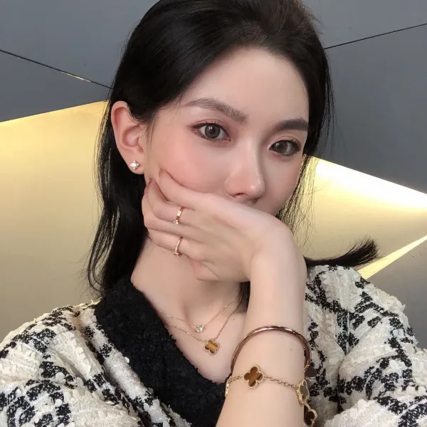 【2026】【CARTIER】 カルティエ   ファッションスタイルのイヤリング