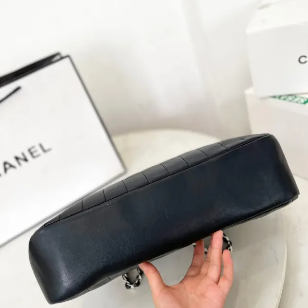 【2026】【CHANEL 公式旗艦店】シャネル  ハンドバッグ当日出荷 好評に付き再入荷！37*29CM
