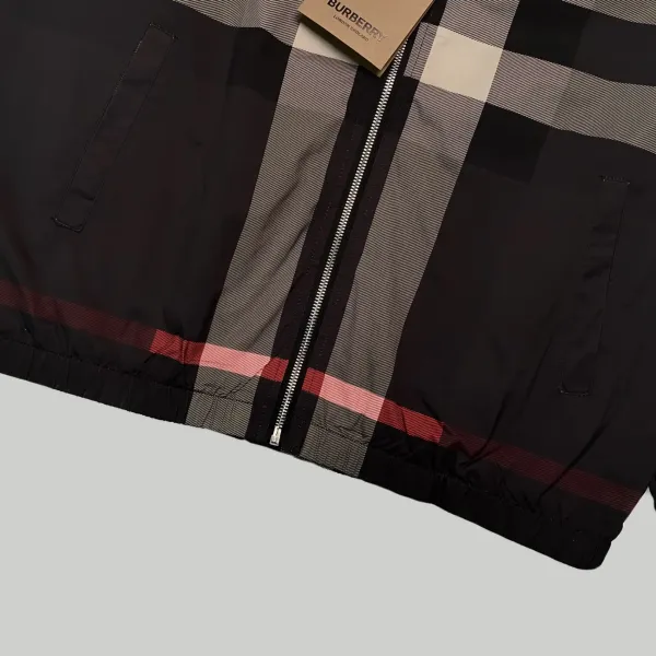 【2026】【BURBERRY  公式旗艦店】バーバリー  ジャケット 好評に付き再入荷！