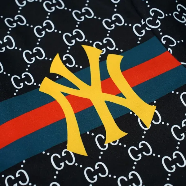 【2026】【GUCCI 公式旗艦店】グッチ ジャケット好評に付き再入荷！