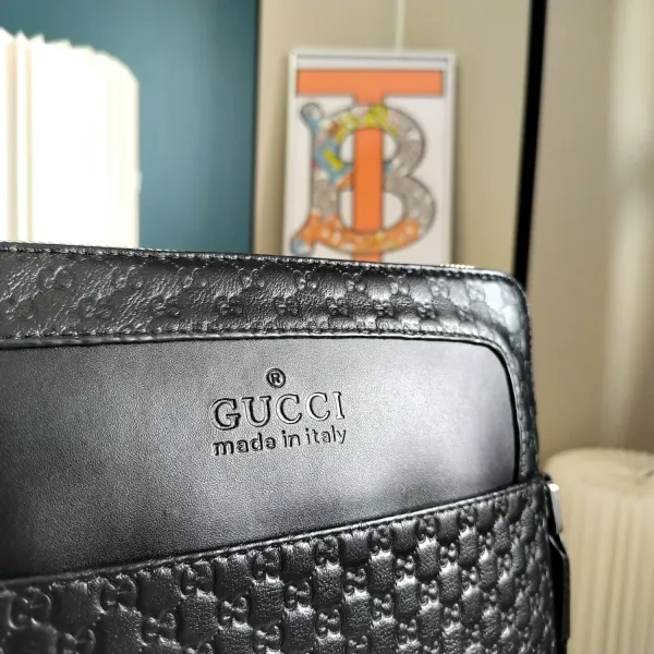 【2026】【GUCCI 公式 旗艦店】グッチ   ショルダーバッグ 当日出荷 好評に付き再入荷！26*28*5CM