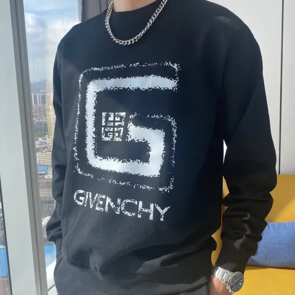 【2026】【GIVENCHY  公式旗艦店】ジバンシー 丸首の衛衣 スウェットご好評に付き再入荷！